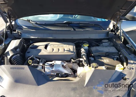 2019 Jeep Cherokee Limited 4X4 из США, поврежденный, VIN 1C4PJMDN2KD259884